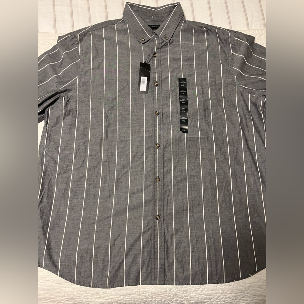 Banana Republic NWT Men’s Long Sleeve Button Down Shirt Slim Untucked